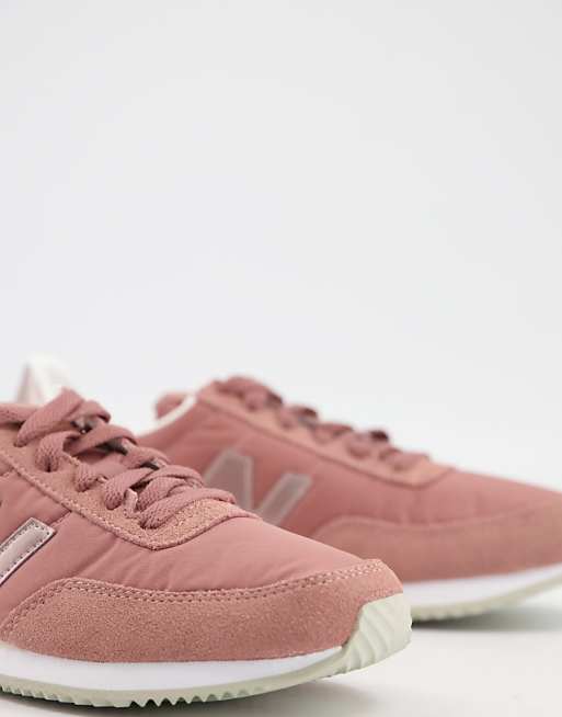 New Balance 720 trainers in dusty pink New Balance 720 trainers in dusty pink