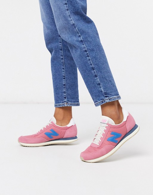 New Balance 720 trainers in pink