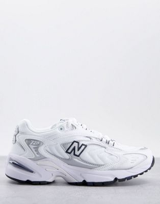 New Balance 725 premium trainers in white and grey