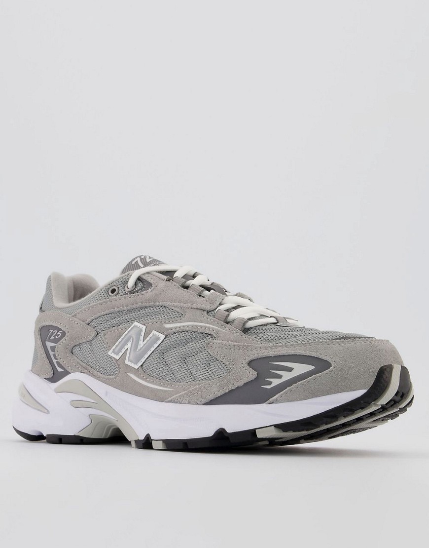 New Balance 725 trainers in grey and silver