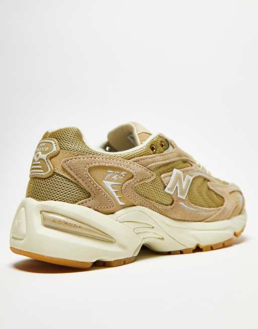 New Balance 725 trainers in stone brown | ASOS