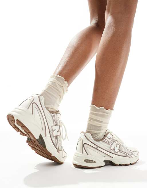 New Balance 740 in beige and brown - Exclusive to ASOS