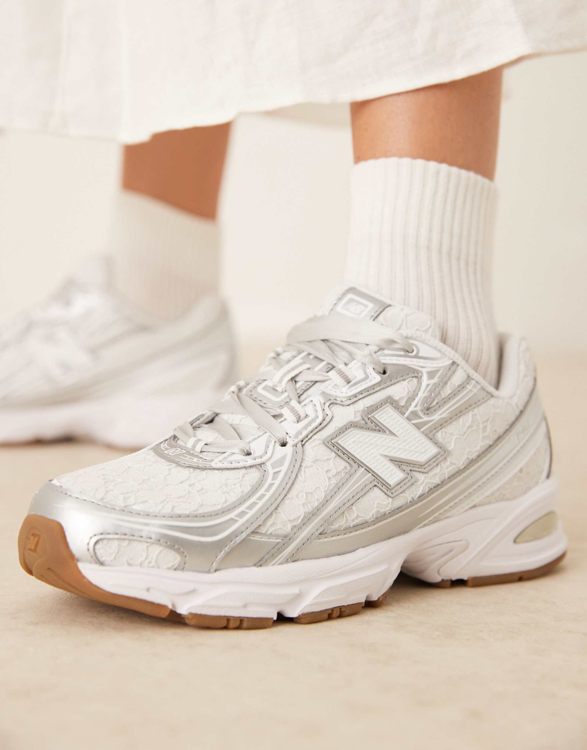 new balance 740 lace sneakers in white - exclusive to asos