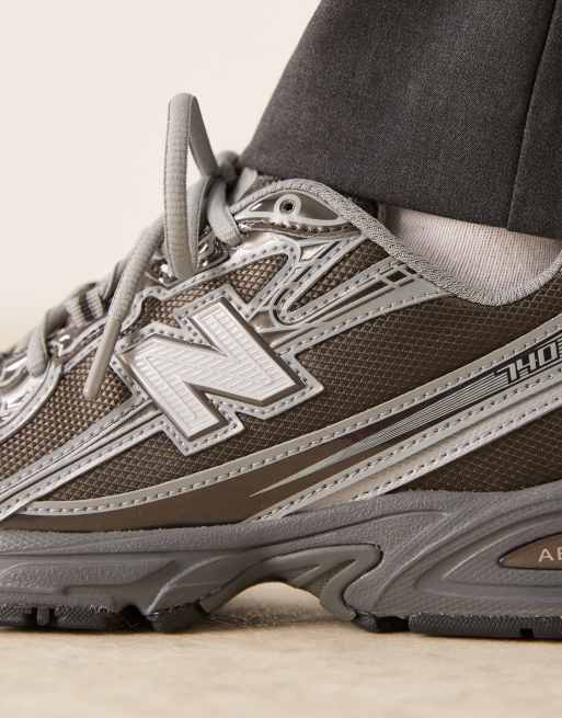 New Balance 740 metallic sneakers in black and grey, 4 of 5