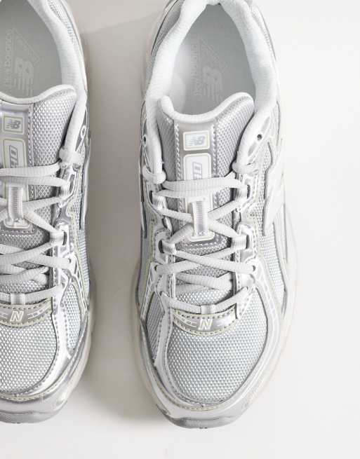New Balance 740 metallic trainers in silver, 3 of 5