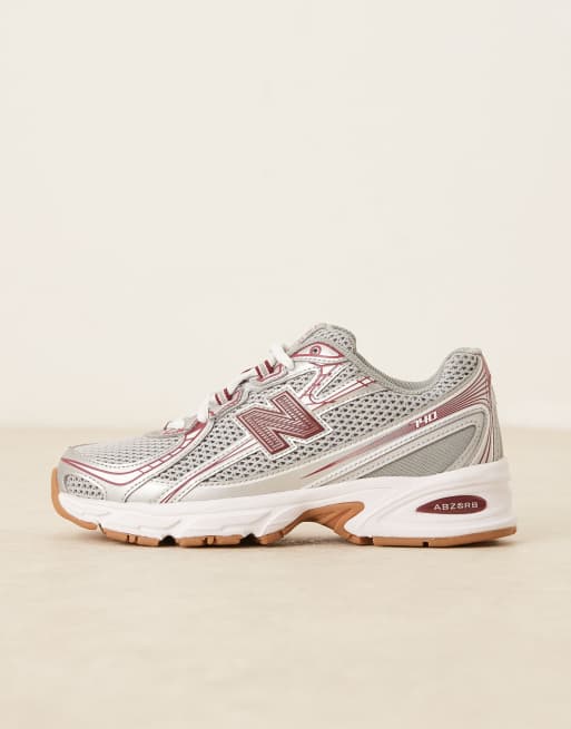 New Balance – 740 – Silverfärgade och vinröda träningsskor i unisex-modell, 2 av 5