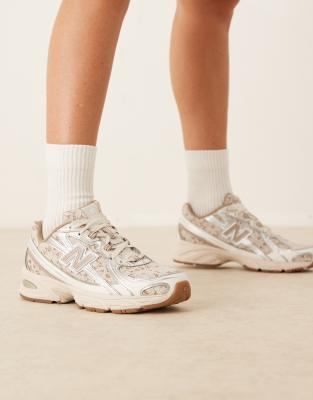 New Balance - 740 - Sneaker in Beige mit Spitzendetails, exklusiv bei ASOS-Neutral