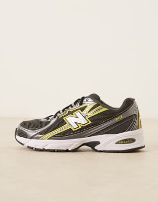 Sneaker in Schwarz und Gelb Schwarz 44.5