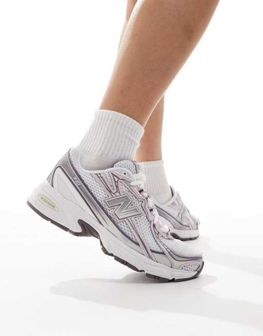 New Balance 740 Sneakers color argento e rosa ASOS