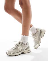 New Balance 740 unisex trainers in white, silver and beige detail