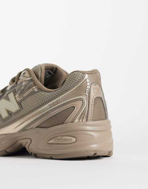 New Balance 740 sneakers in bronzo, 2 di 5