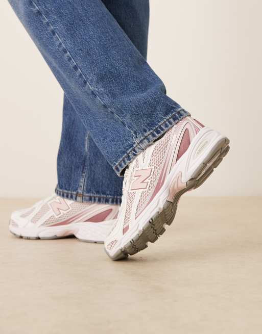 New Balance 740 sneakers in white and pink, 2 of 5