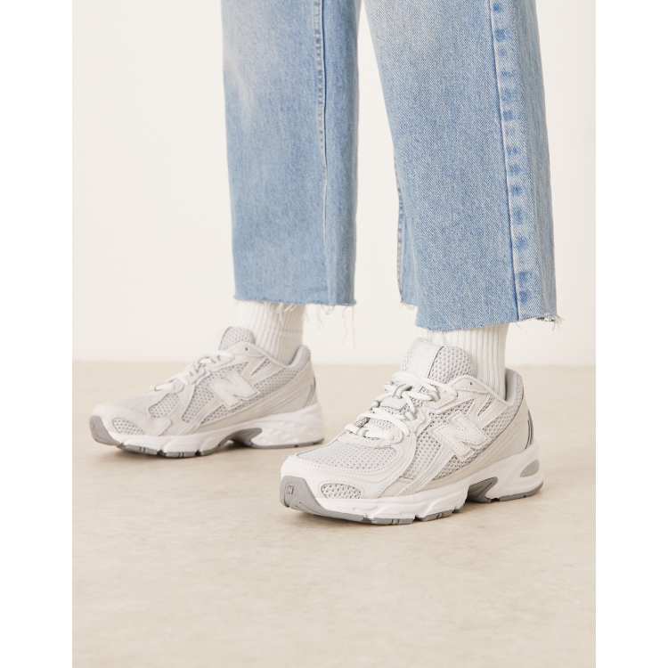 207096065-1-grey?$n_750w$&wid=