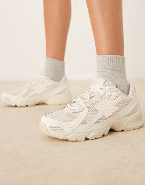 New Balance 740 trainers in off white - view 1