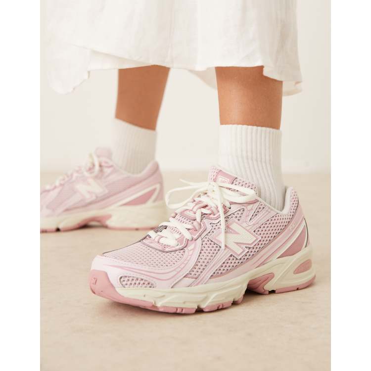 ⑦  まるポン  様  ♡  rosy  ♡  beige New Balance 740 trainers in pink | ASOS