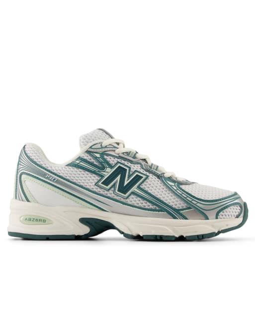 New Balance 740 trainers in white, 3 of 4