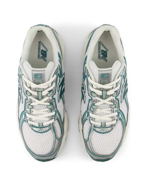 New Balance 740 trainers in white, 4 of 4