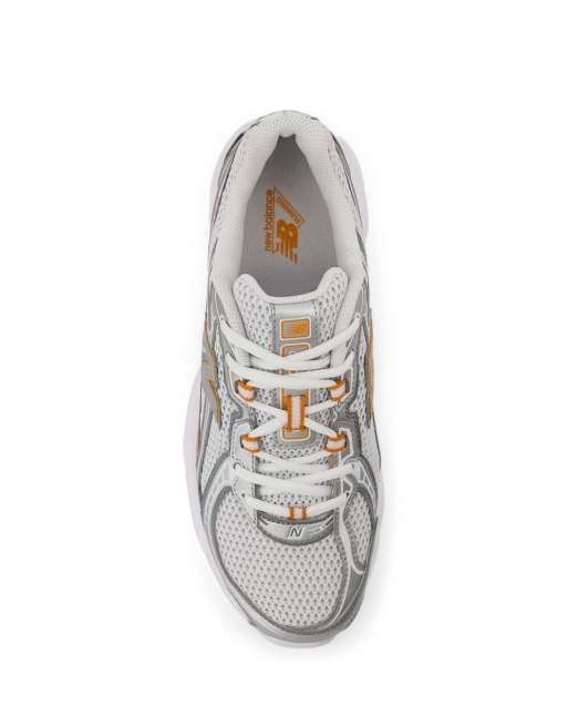 New Balance 740 trainers in white, 2 of 4