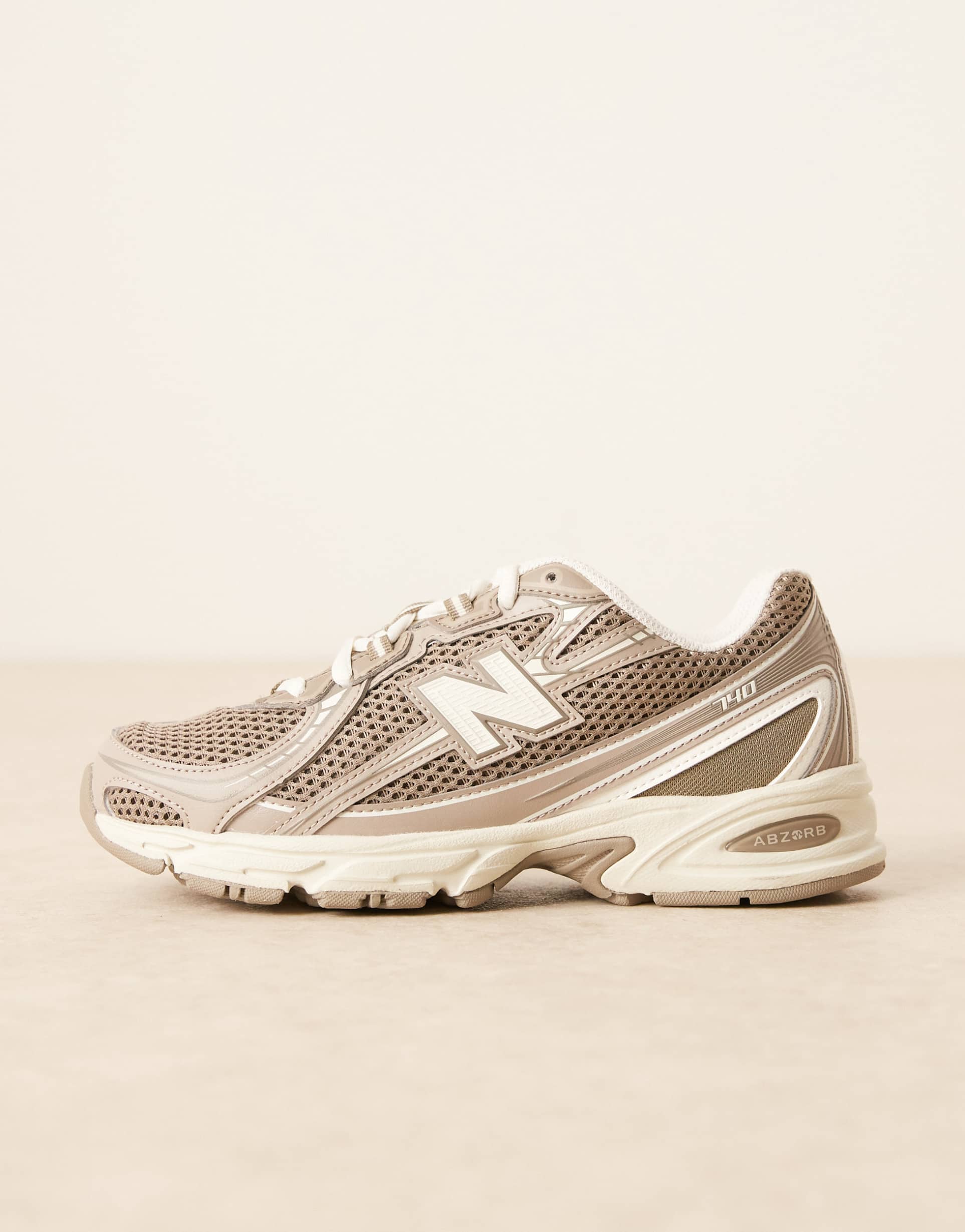 new balance 740 unisex sneakers in brown and off-white