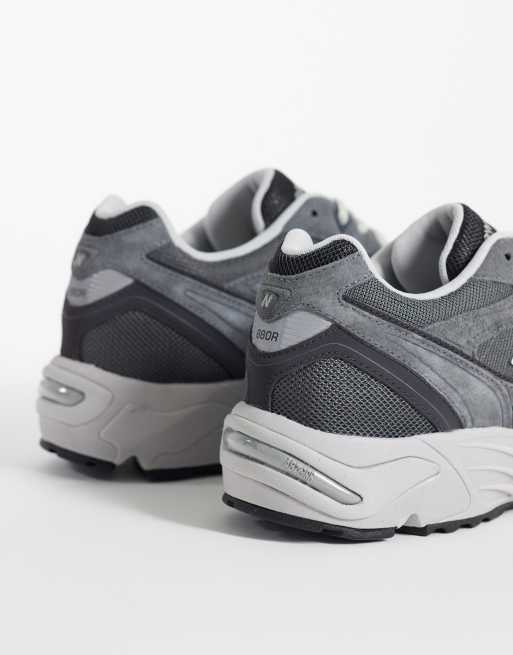 New Balance 880 sneakers in grey, 2 of 5