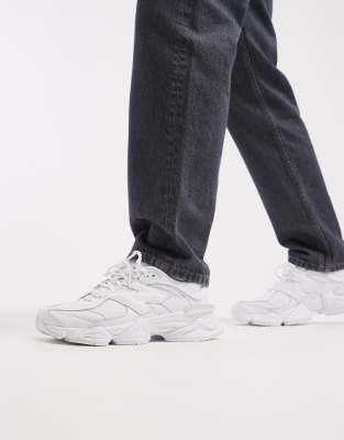 New Balance - 9060 - Baskets unisexes - Triple blanc | ASOS