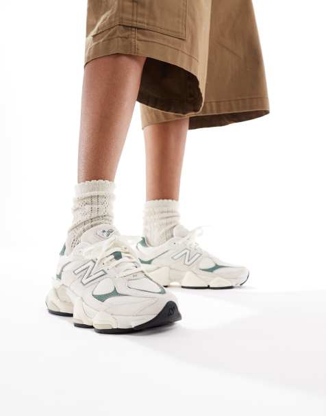 New Balance - 9060 - Sneakers in gebroken wit en groen - view 1
