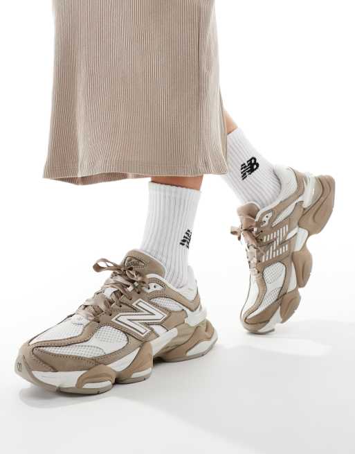 New Balance - 9060 - Sneakers met lintveters in bruin, exclusief bij ASOS