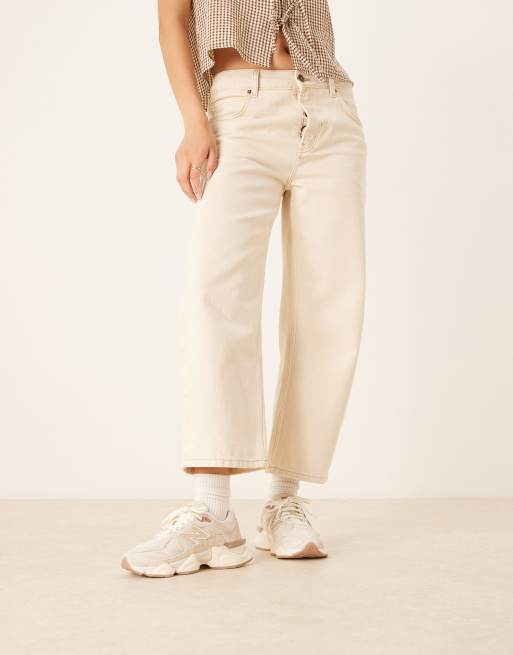 New Balance 9060 unisex trainers in beige