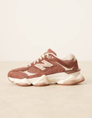 New Balance Suede Panelled Sneakers In Brown