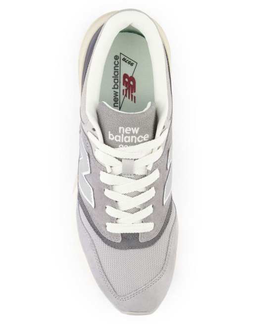 New Balance 997R trainers in grey