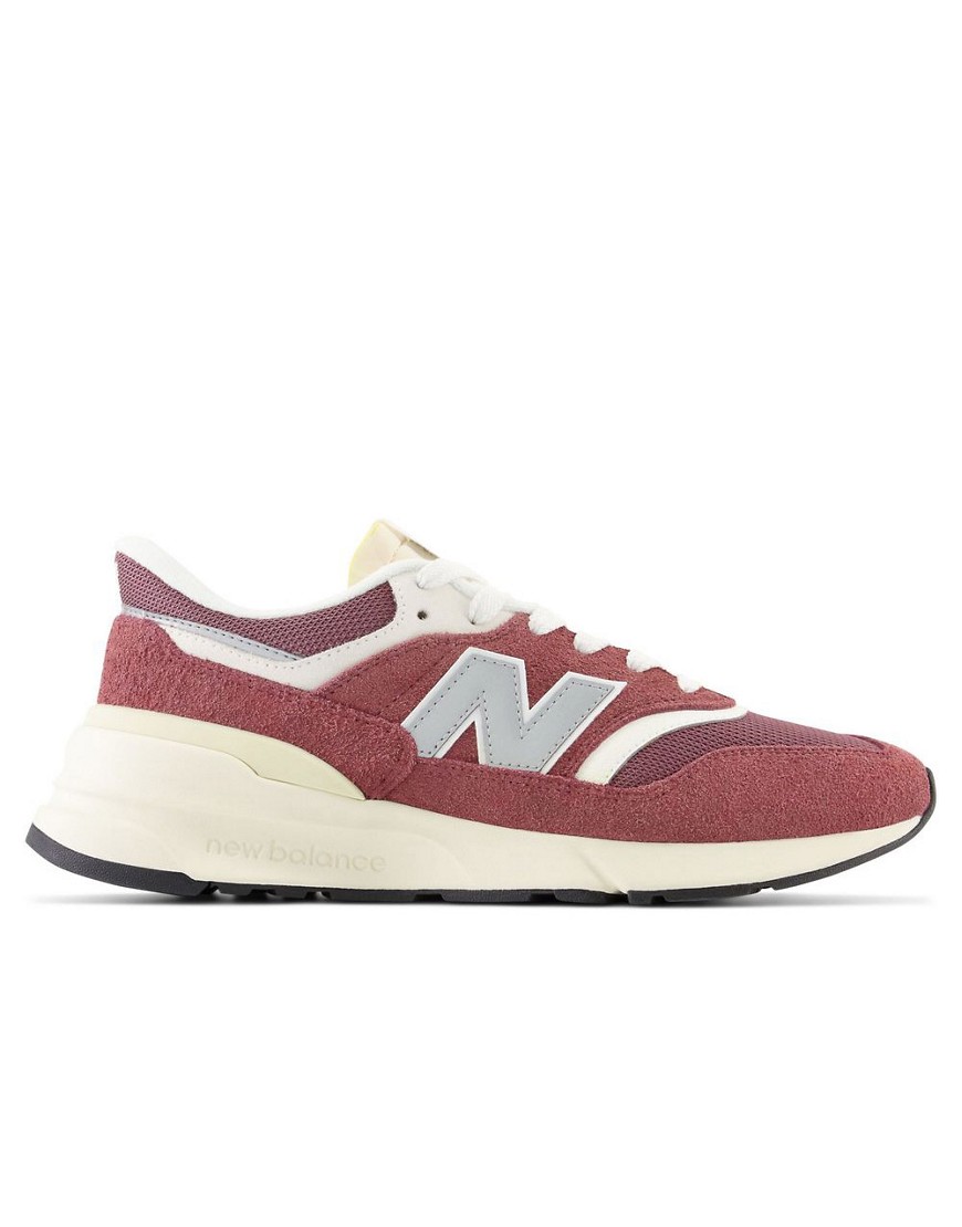 New Balance 997r trainers in red
