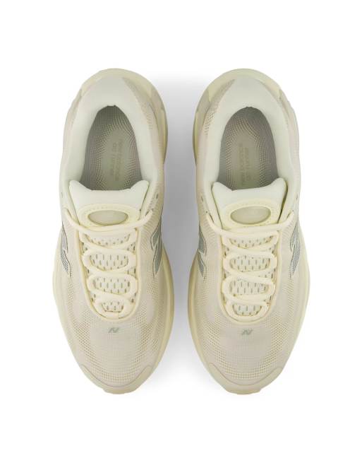 New Balance Ac runner trainers in light beige, 4 of 4