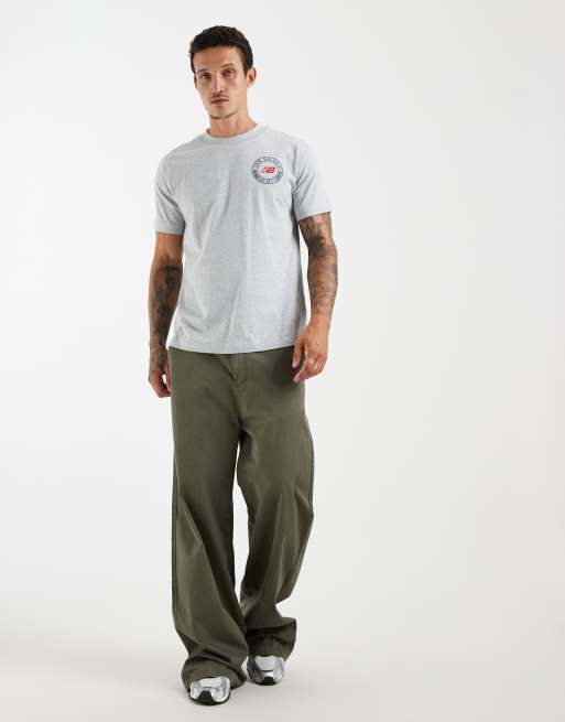 New Balance – Academic Circle – Relaxed-Fit-T-Shirt in Grau, 2 von 5