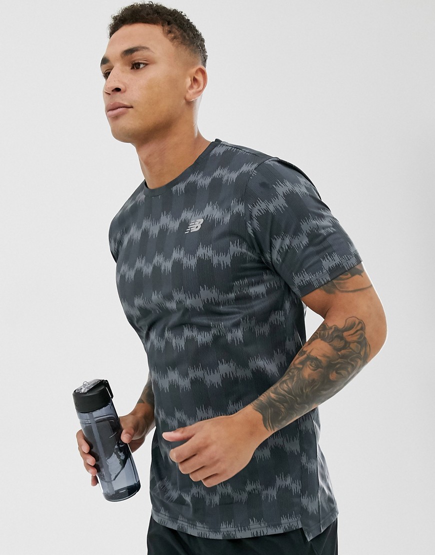 New Balance - Accelerate - T-shirt da corsa grigia con stampa-Grigio