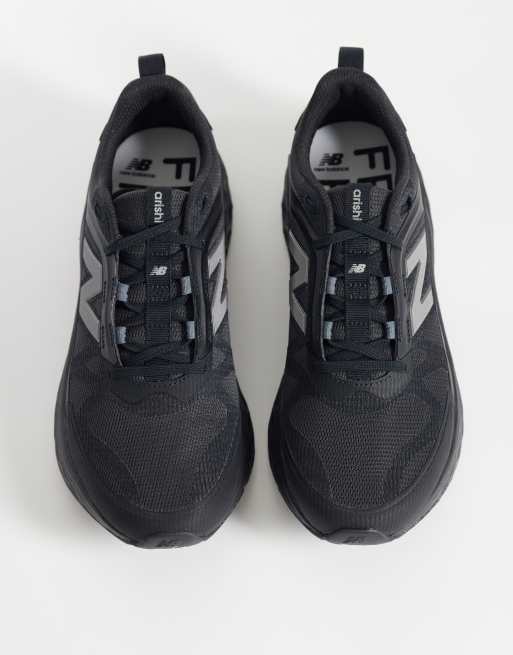 New Balance Arishi running trainers in black, 3 of 5