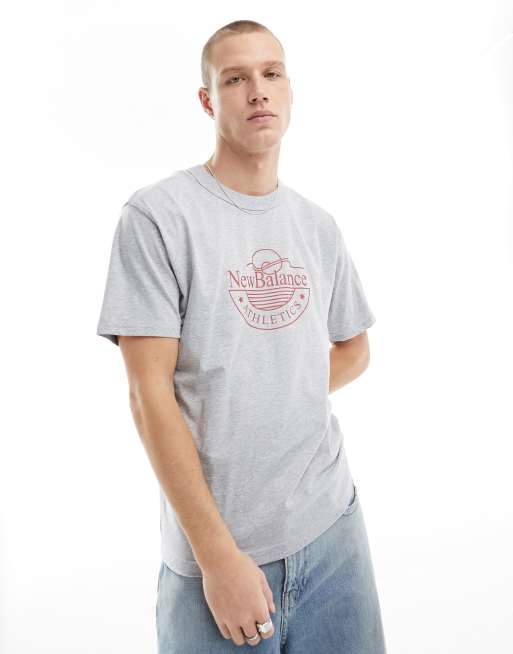 New Balance - Athletics Archive - T-shirt met print in grijs