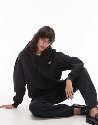 New Balance New Balance athletics club hoodie in black-Grey