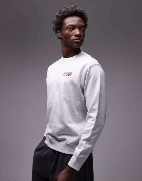 New Balance – Athletics – Hochwertiges Sweatshirt in Asch-Heidegrau mit Logo und Rundhalsausschnitt - view 1