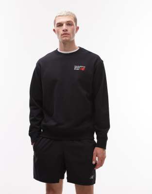 New Balance – Athletics – Hochwertiges Sweatshirt in Schwarz mit Logo und Rundhalsausschnitt