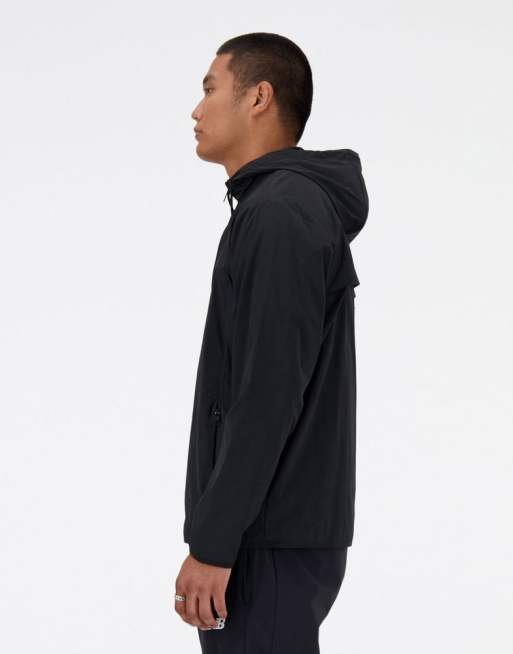 New Balance – Athletics – Jacke aus Webstoff in Schwarz, 2 von 4