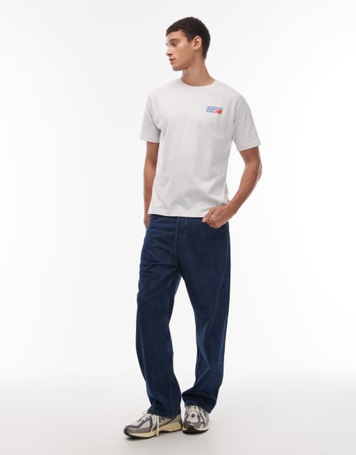 New Balance – Athletics – Ljusgrå t-shirt med logga, 2 av 5