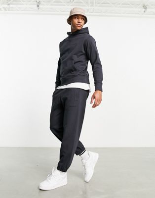 New Balance Athletics State Sweatpant in charcoal