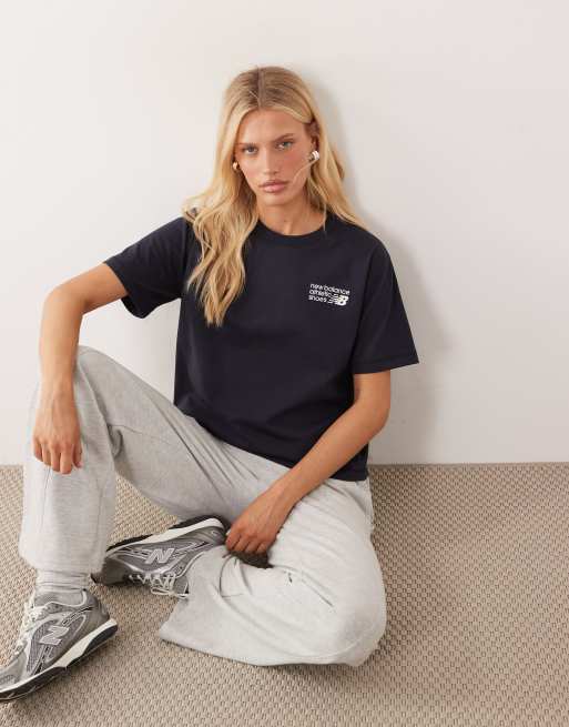 New Balance - Athletics - T-shirt premium nera taglio corto con logo