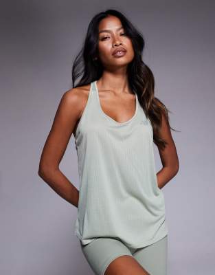 New Balance - Athletics - Tanktop in Hellgrün