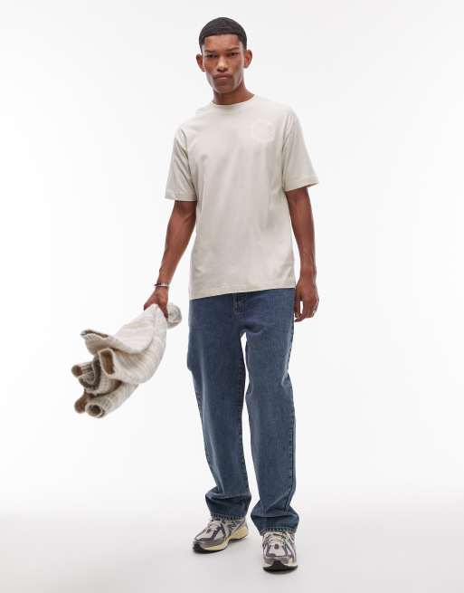 New Balance – Beige t-shirt med rund logga baktill, 2 av 4