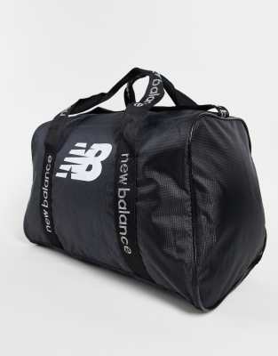 New Balance - Beuteltasche in Schwarz mit Logo