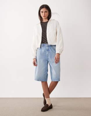 New Balance - Bomberjacke aus Webstoff in Weiß