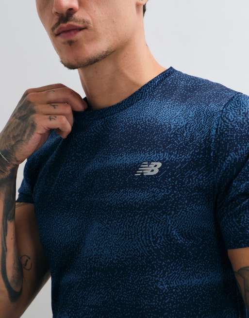 New Balance camiseta estampada Rc essential en nb navy, 3 de 5