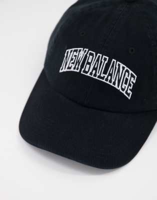 cappellino new balance