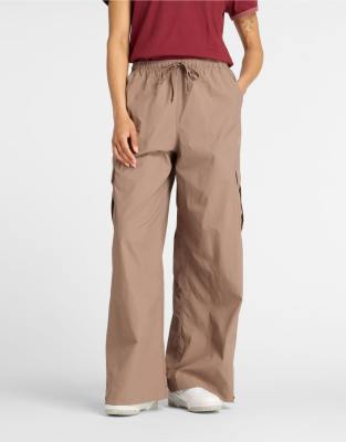 New Balance - Cargohose aus Webstoff in der Farbe Brown Shadow